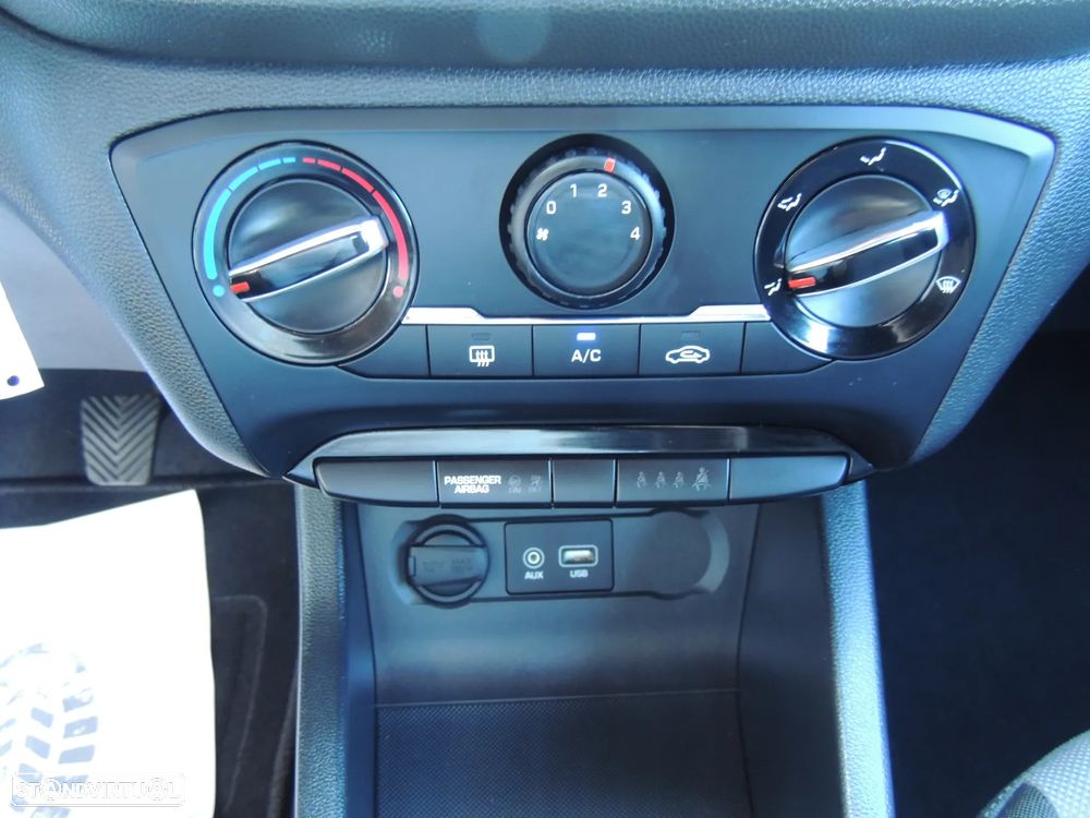 Hyundai i20 1.2 Classic - 9