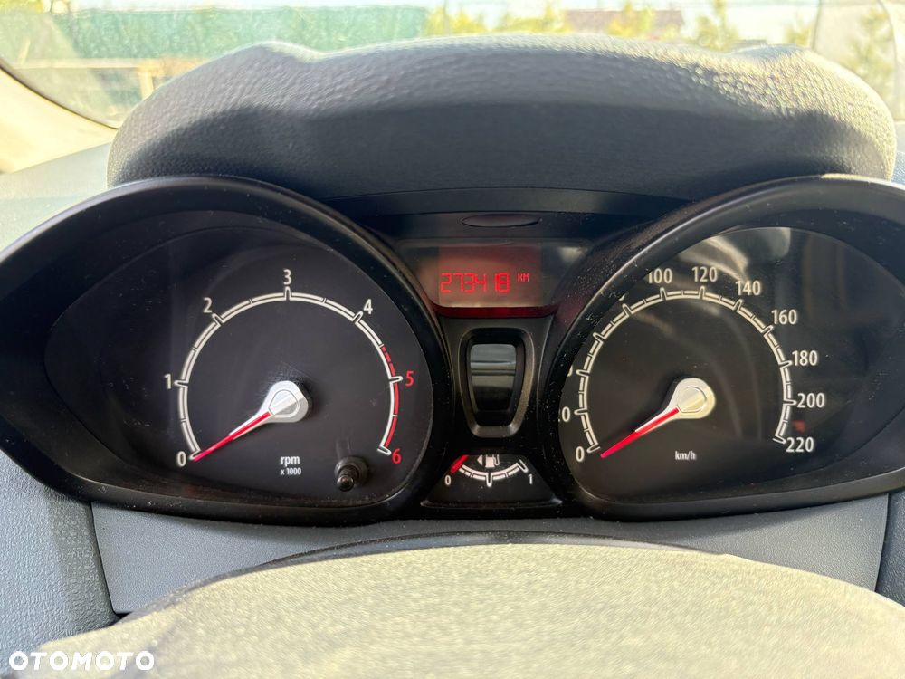Ford Fiesta - 6