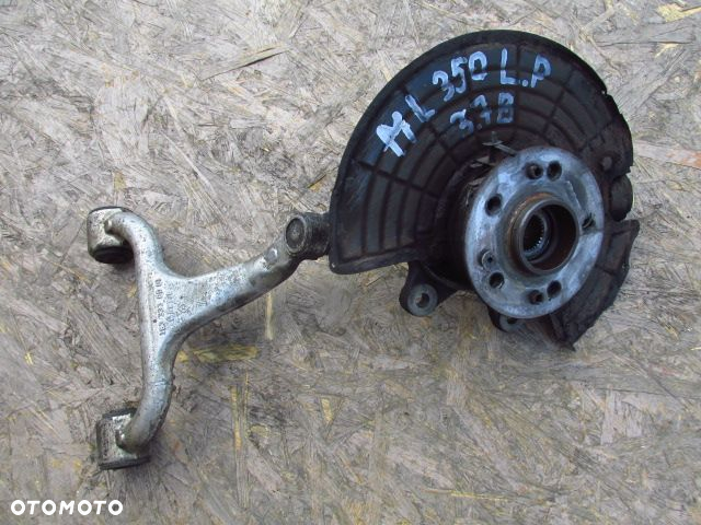 Mercedes ML w163 3.7 Zwrotnica lewy przód  wahacz - 3