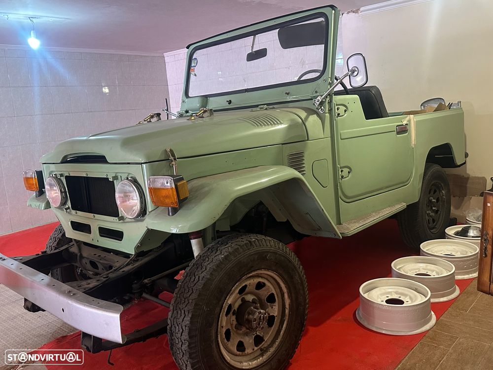 Toyota Land Cruiser - 27