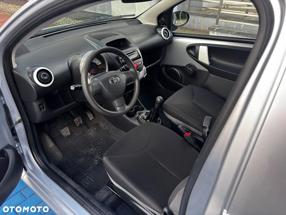 Toyota Aygo 1.0 VVT-i Terra EU5 - 6