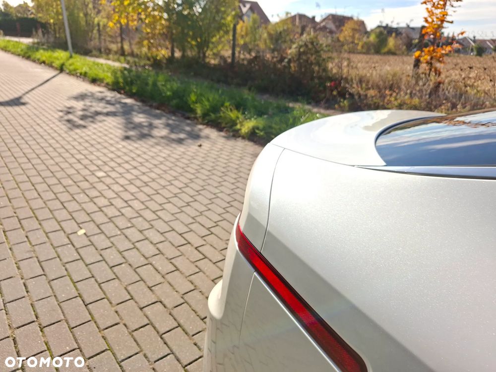 Kia Stinger 2.0 T-GDI L - 16