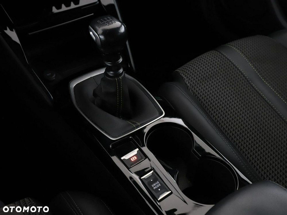 Peugeot 2008 1.2 PureTech GT S&S - 30