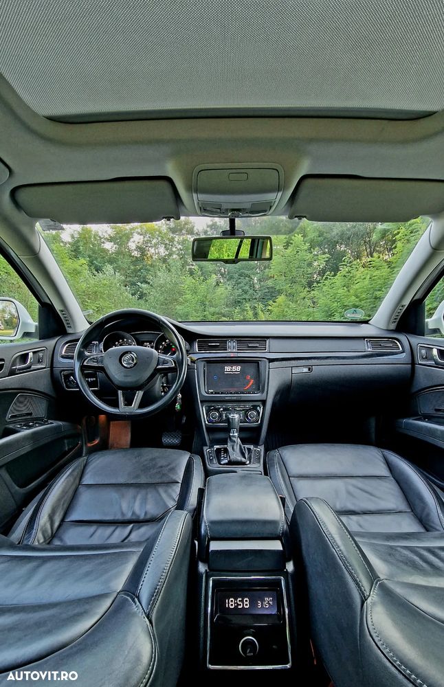 Skoda Superb 2.0 TDI Green tec 4x4 DSG Elegance - 30