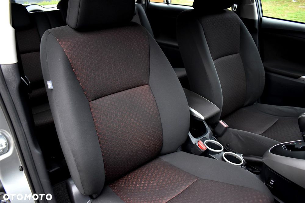 Toyota Verso 1.8 Multidrive Edition - 17