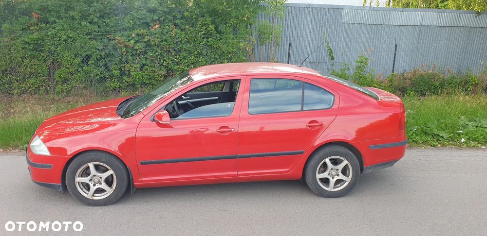 Skoda Octavia 1.6 Ambiente - 1