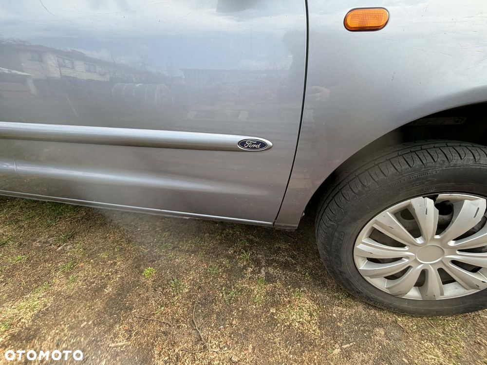 Ford Galaxy 1.9 TDI - 11