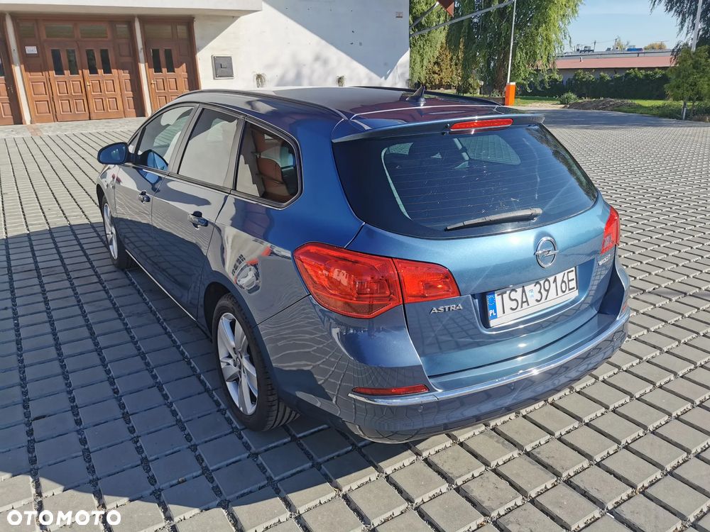 Opel Astra 2014 photo 5