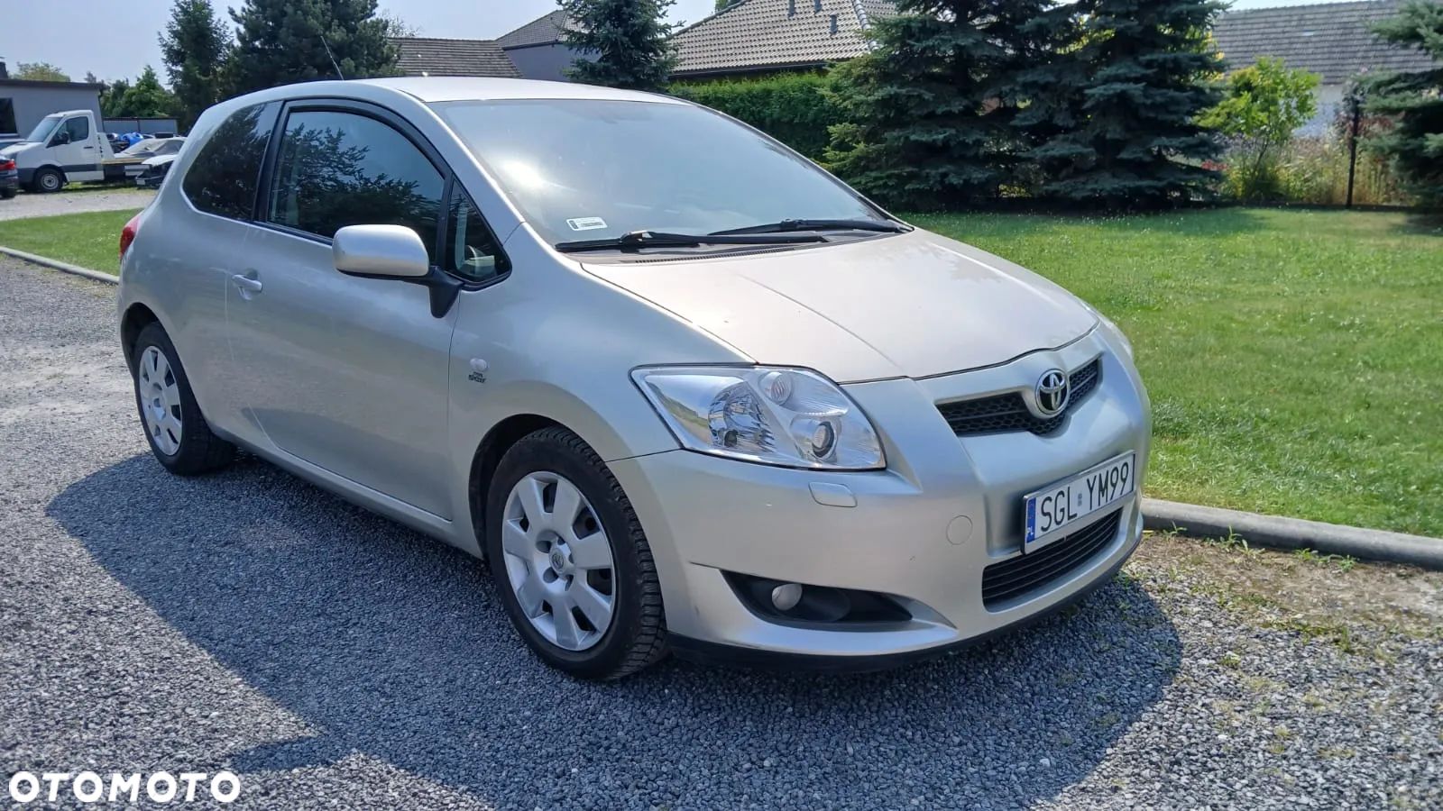 Toyota Auris - 1