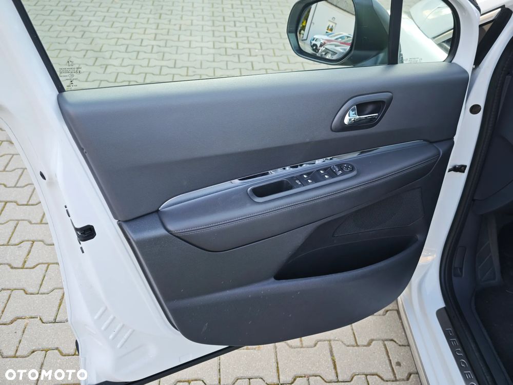 Peugeot 3008 - 33