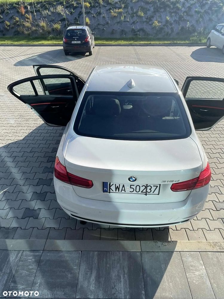 BMW Seria 3 318d Sport Line - 14