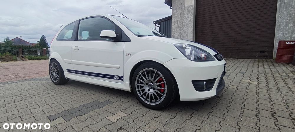 Ford Fiesta - 3