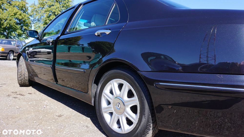 Lancia Lybra 2.0 LX - 8