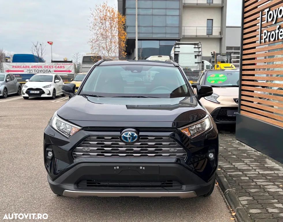 Toyota RAV4 - 7