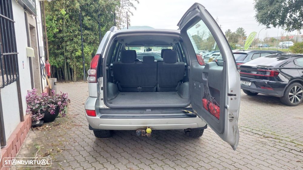 Toyota Land Cruiser 3.0 D-4D - 5