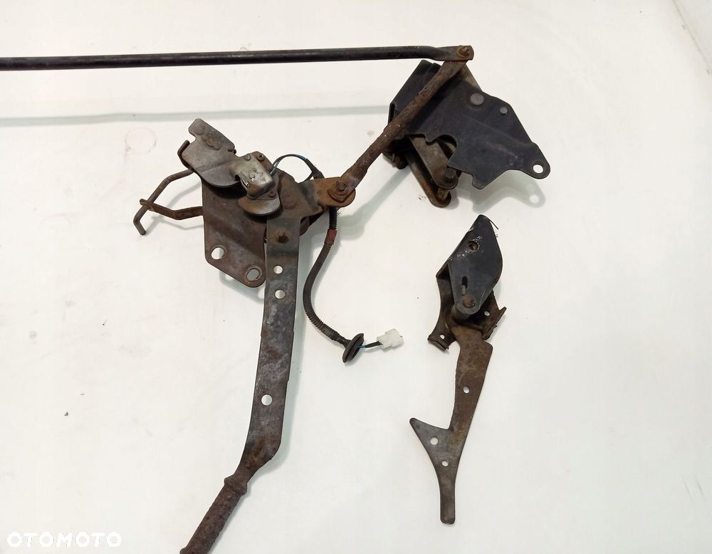 ZAMEK KABINY BLOKADA MITSUBISHI FUSO CANTER 3C13 - 2