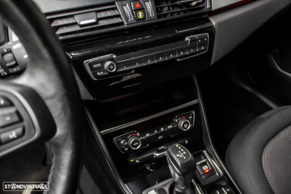 BMW 216 Gran Tourer d Aut. Advantage - 25