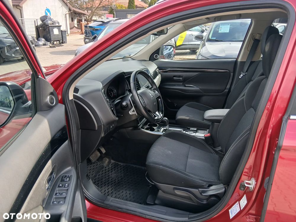 Mitsubishi Outlander 2.0 Intense + SDA 4WD CVT - 10