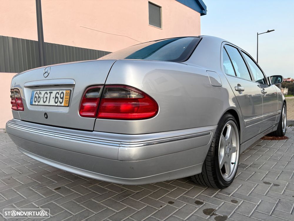 Mercedes-Benz E 240 Classic - 5
