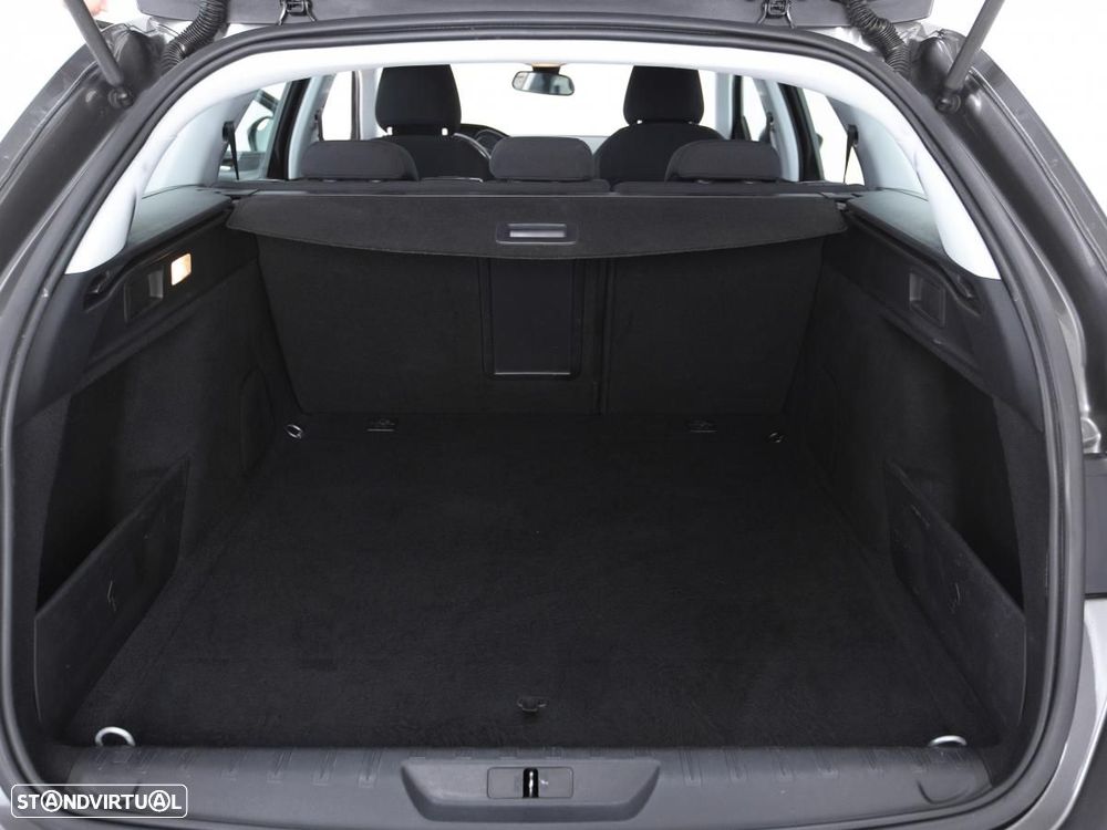 Peugeot 308 SW - 12
