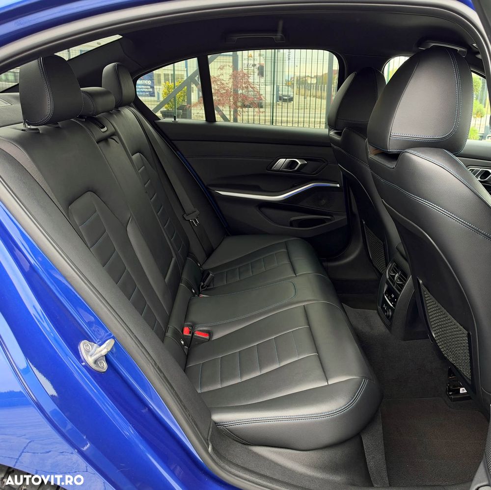 BMW Seria 3 320d Aut. M Sport - 21