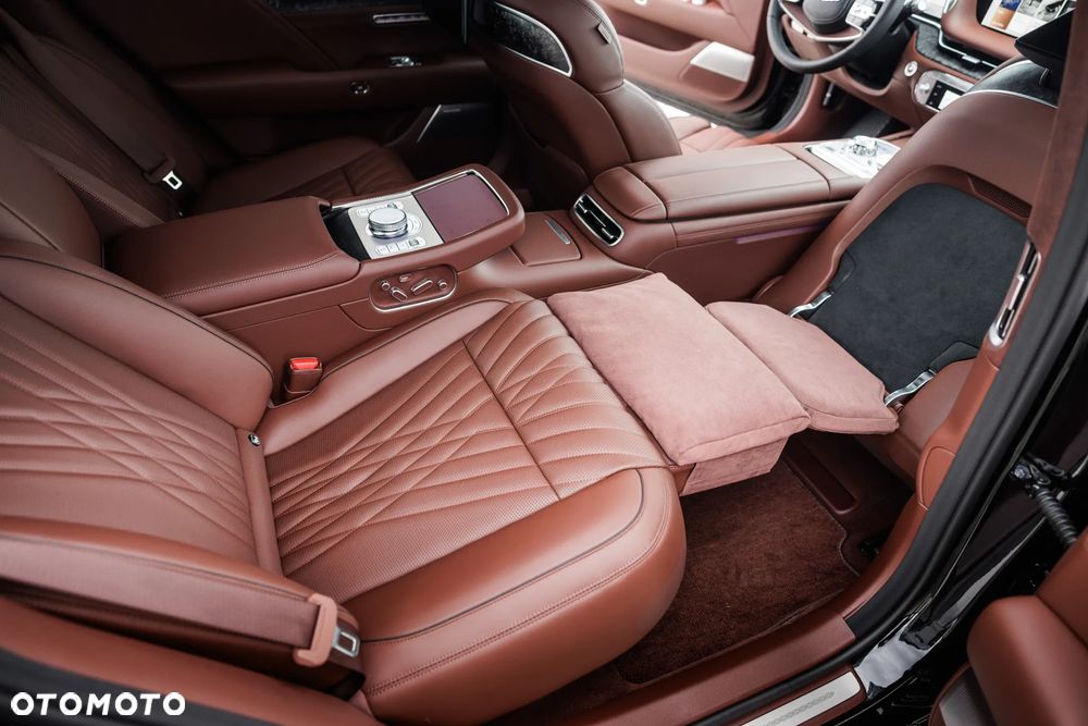 Genesis G90 3.5T V6 AT8 SWB Luxury Plus - 28