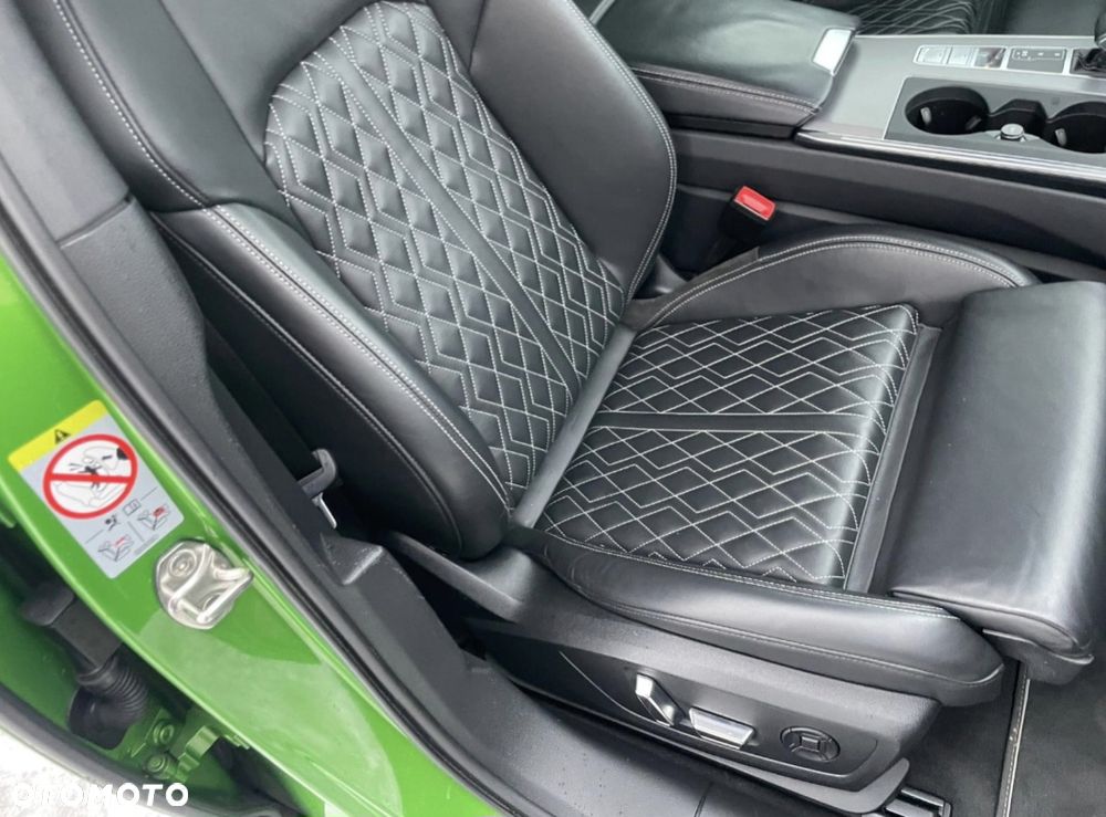 Audi S6 Avant - 12