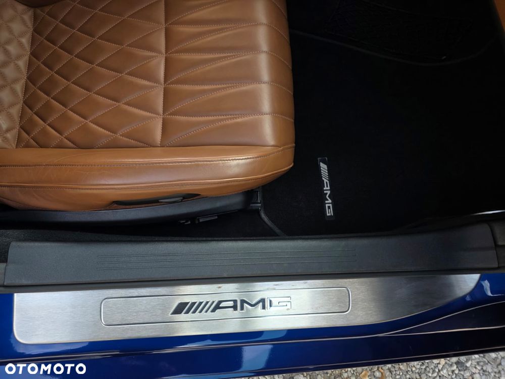 Mercedes-Benz AMG GT Speedshift 7G-DCT - 34