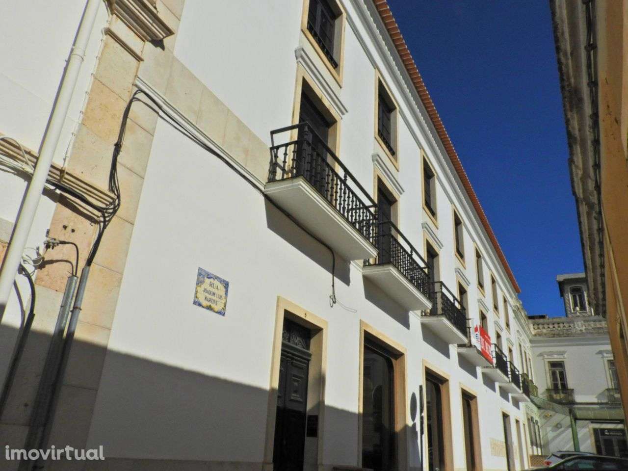 Prédio no Centro Histórico de Santarém - Grande imagem: 3/18