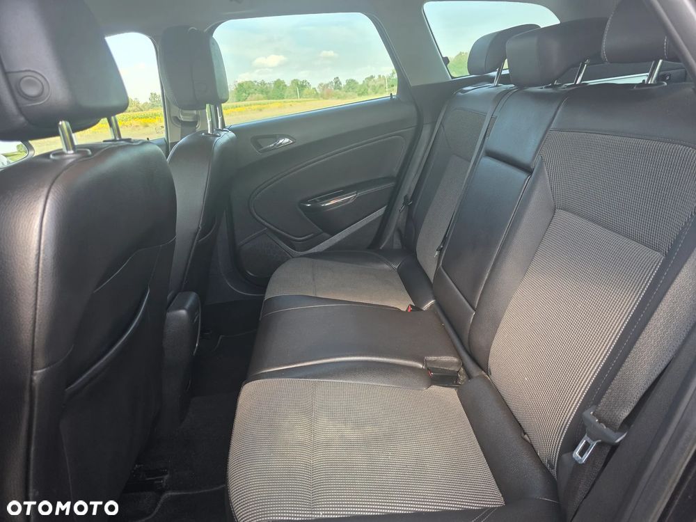 Opel Astra 1.4 Turbo Sport - 39