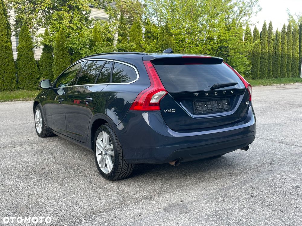 Volvo V60 T3 Kinetic - 38