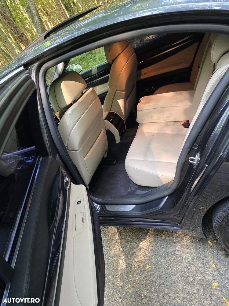 BMW Seria 7 730d Aut. - 6