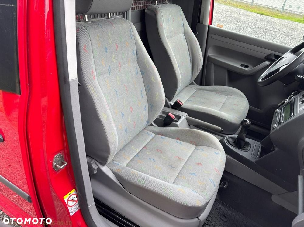Volkswagen Caddy - 10
