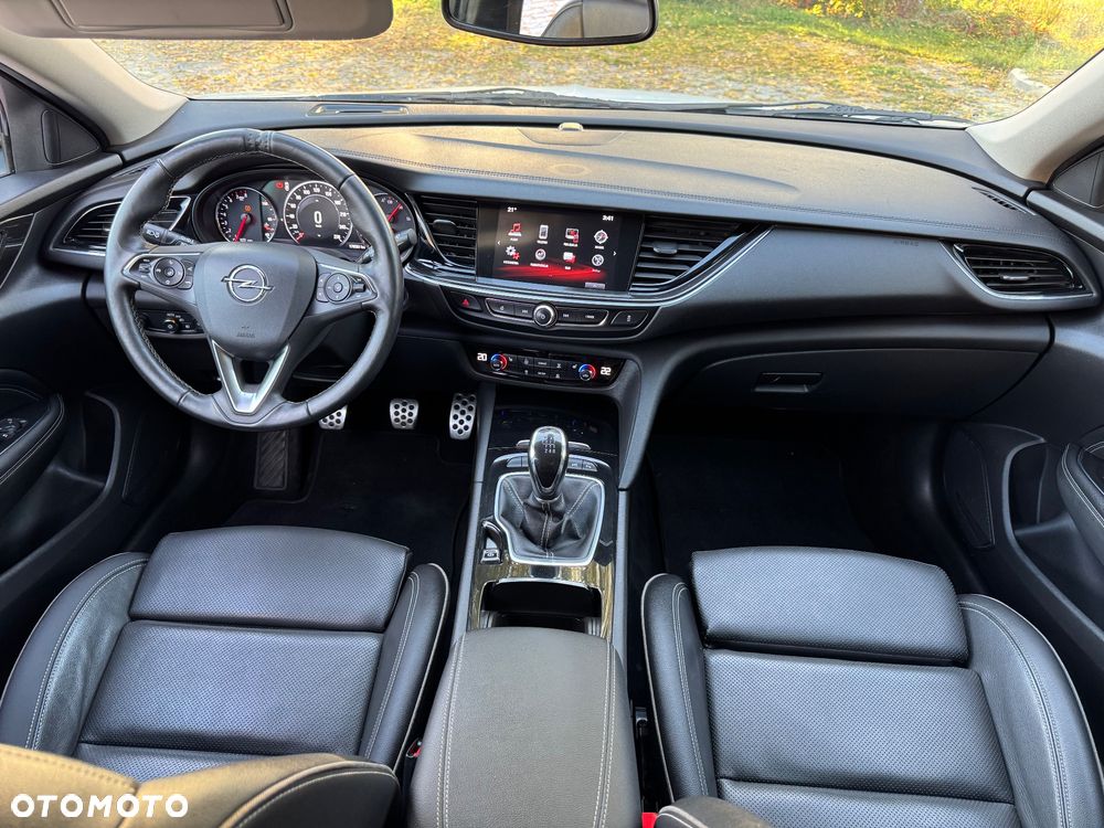 Opel Insignia - 30