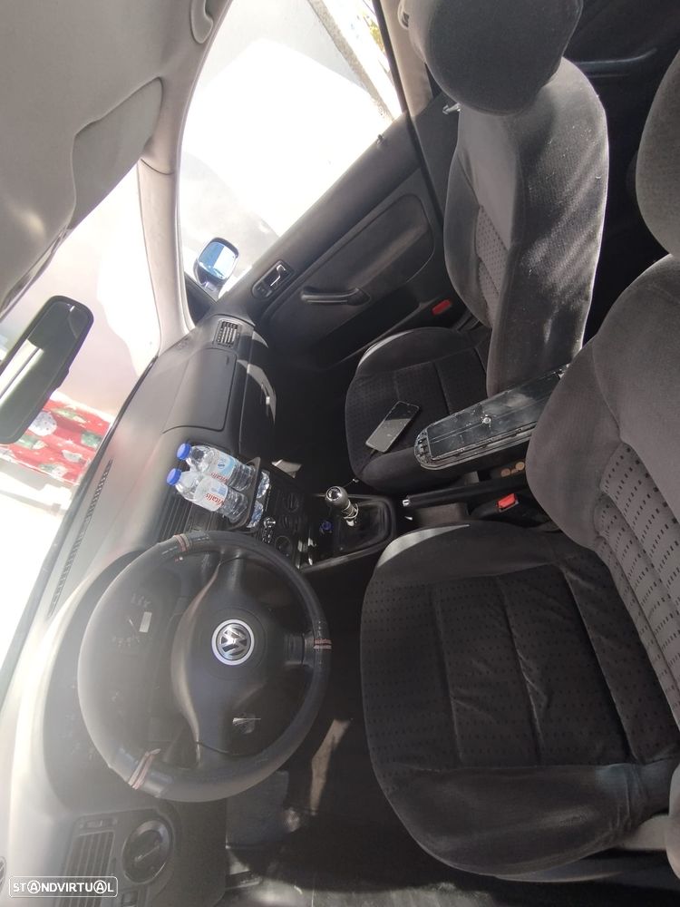 VW Bora 1.6 Comfortline - 11