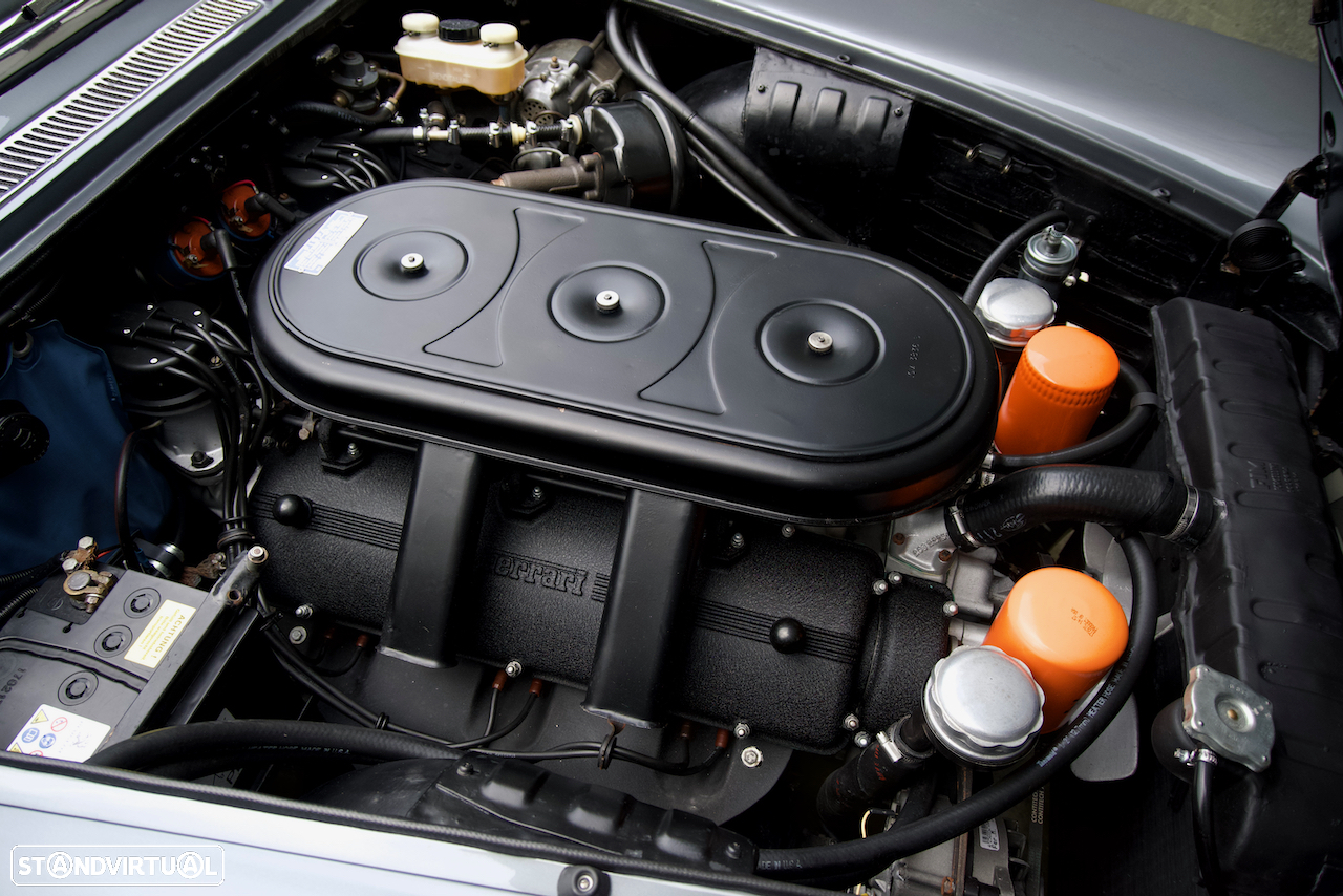 Ferrari 330 - 36