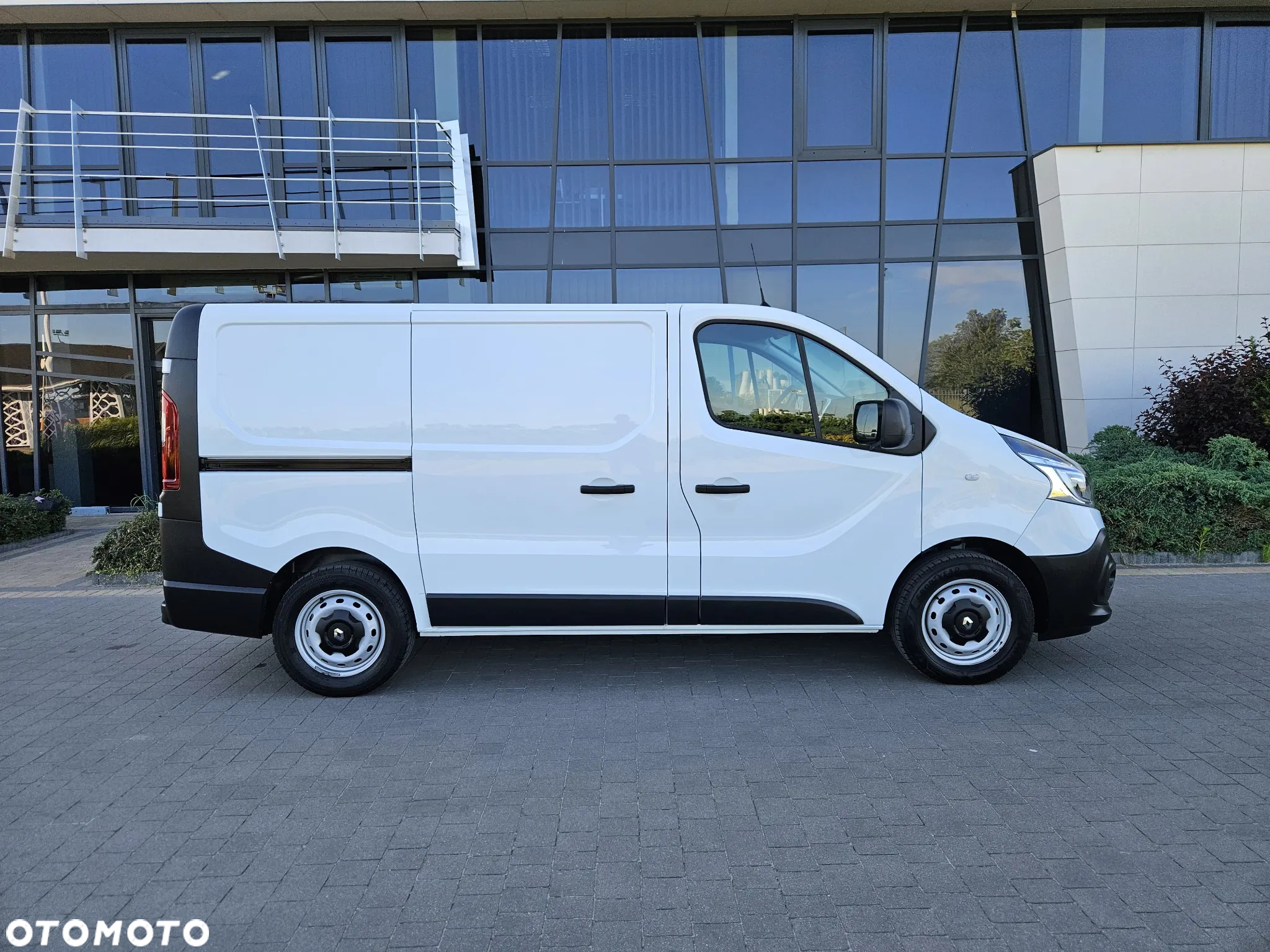 Renault Trafic - 11