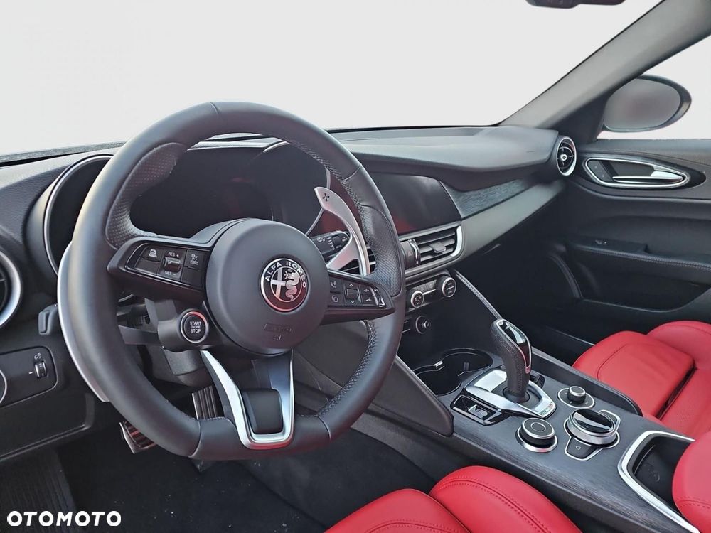 Alfa Romeo Giulia 2.0 Turbo Sprint Q4 - 9