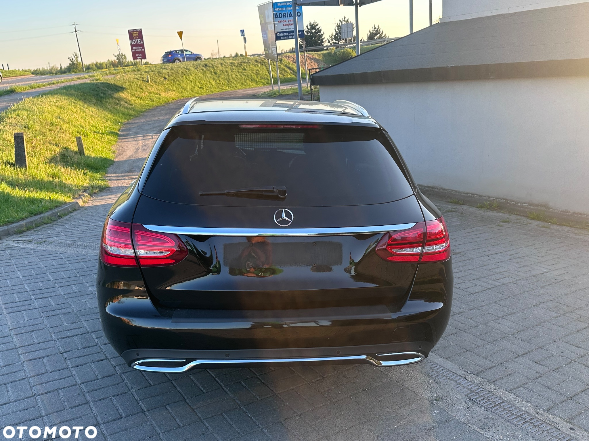 Mercedes-Benz Klasa C 200 T 9G-TRONIC Avantgarde - 4