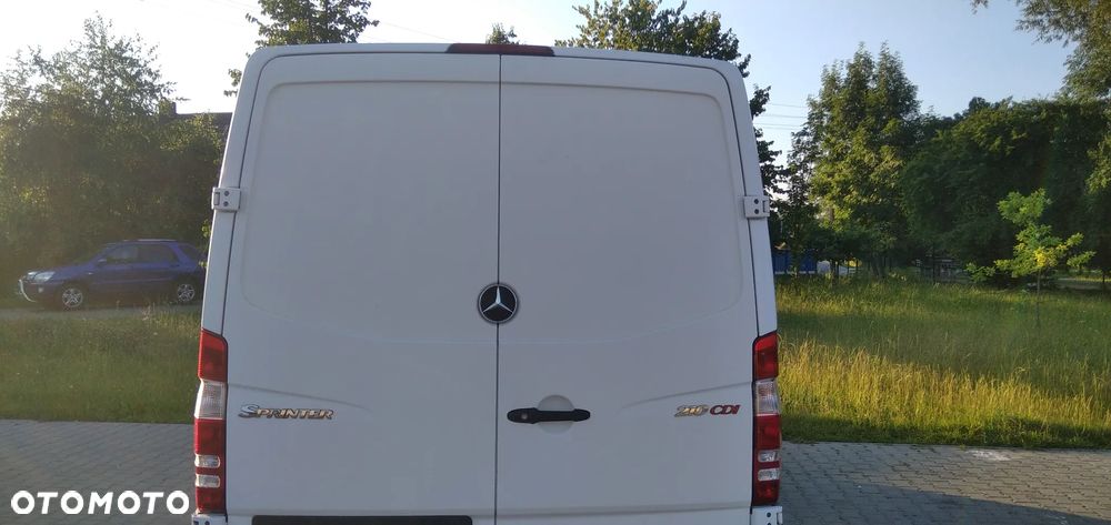 Mercedes-Benz SPRINTER 210 - 3