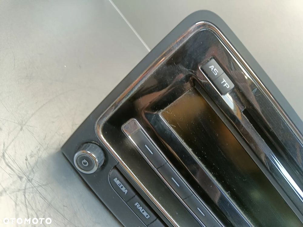 Radio CD Swing Skoda Superb 2 II Lift FL Delphi 3T0035161K - 2
