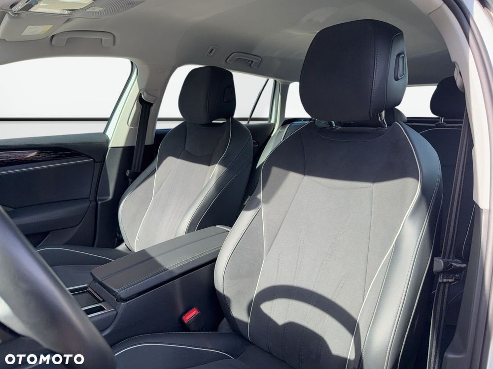 Volkswagen Passat Variant 1.5 TSI ACT mHEV Elegance DSG - 12