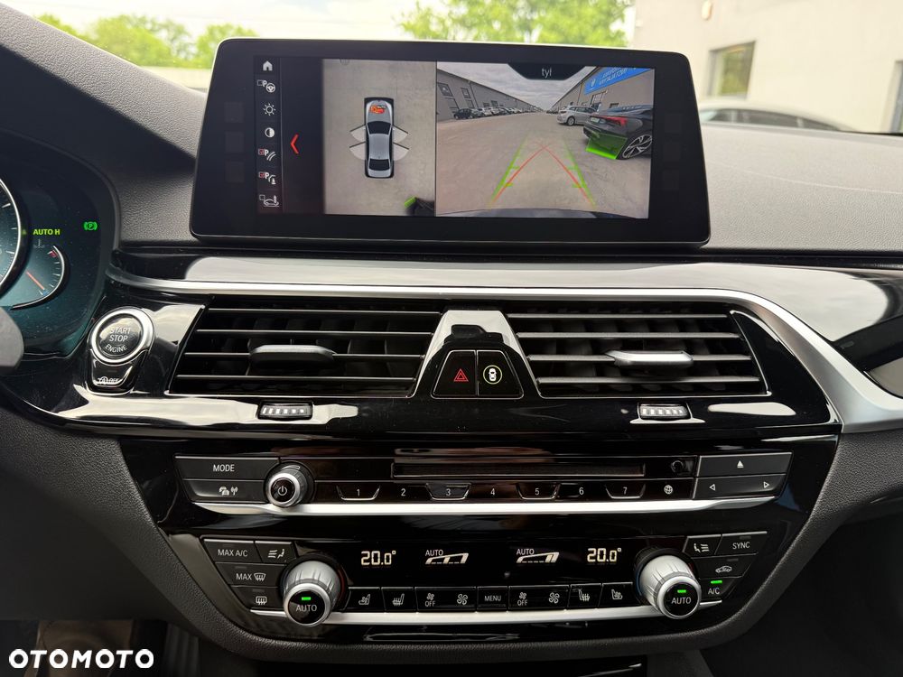 BMW Seria 5 520d Luxury Line sport - 16
