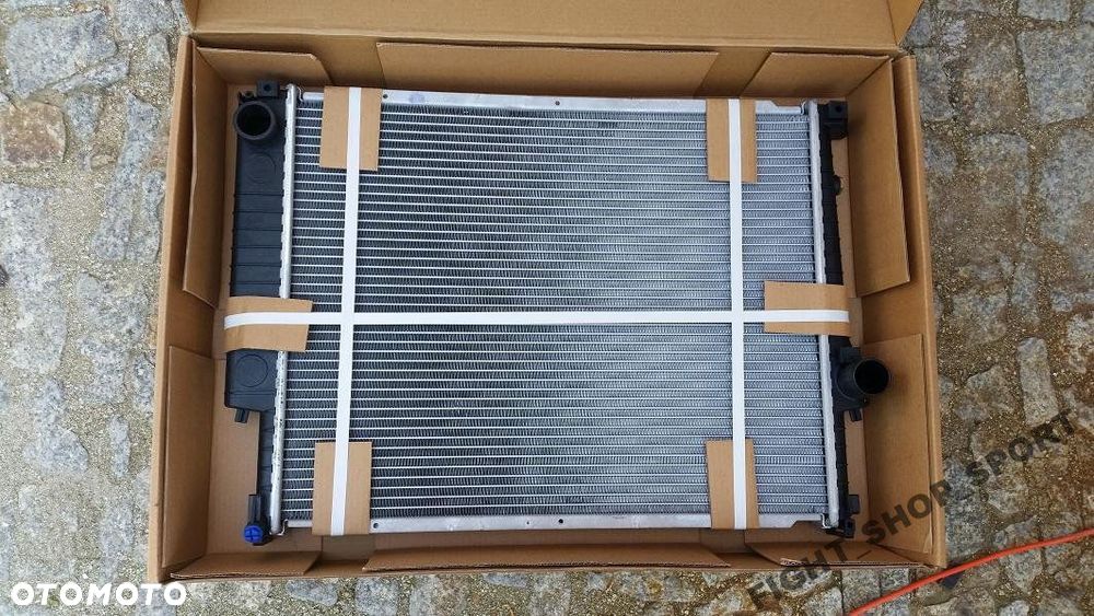 Chłodnica Wody BMW E30 1981-1993 2.4 Diesel 2.5 Benzyna Nowa - 3