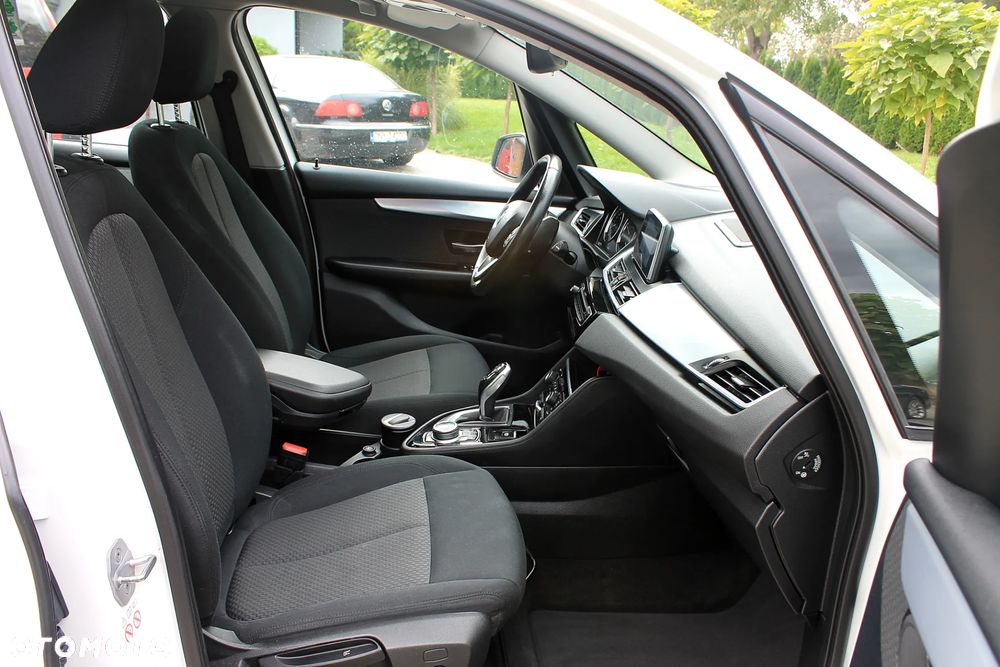 BMW Seria 2 220d xDrive Sport-Aut - 7