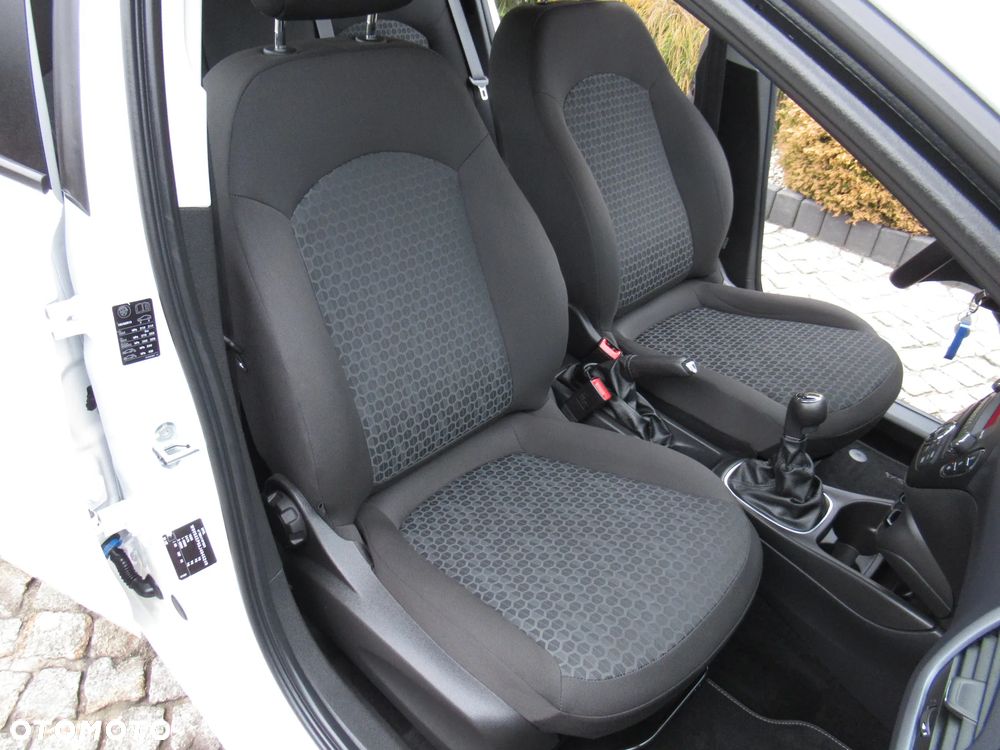 Opel Corsa 1.4 Active - 37