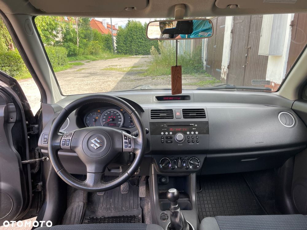 Suzuki Swift - 7