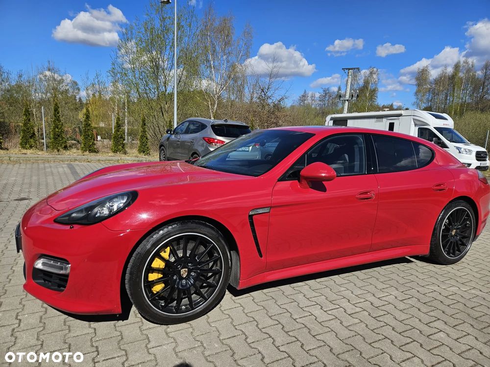 Porsche Panamera - 1