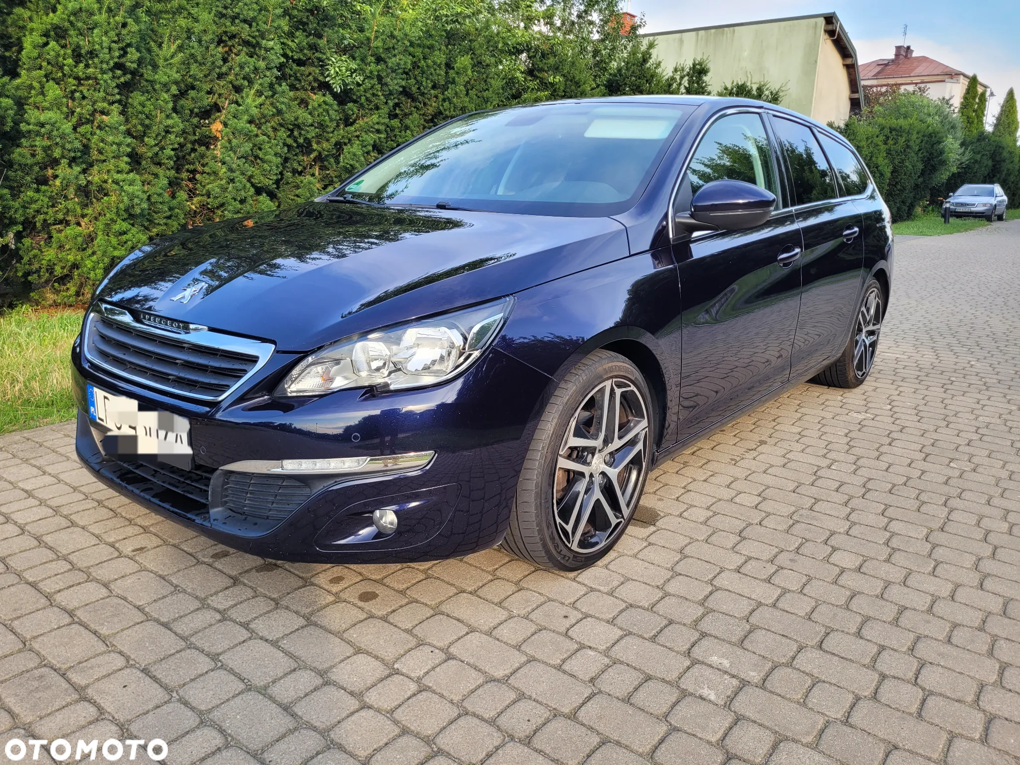Peugeot 308 1.6 BlueHDi Allure S&S - 9