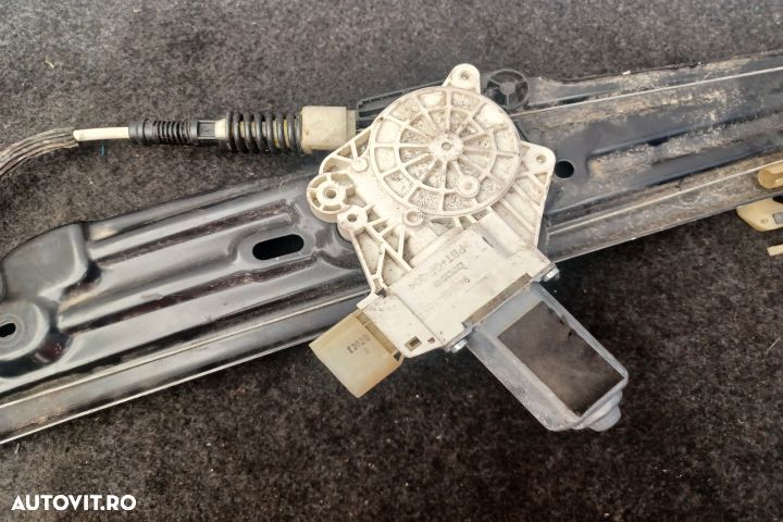 Macara geam spate stanga electrica 7208018F18S 72715649 942889100 720 - 5